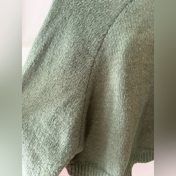 J Roberts Sherpa’ Soft Sweater Sage Green  size medium - Picture 6 of 8